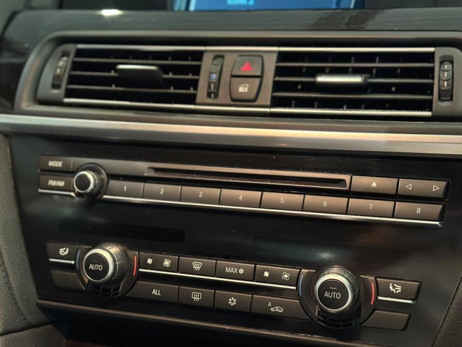 640iA Convertible - Image 8