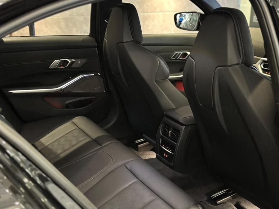M3 Competition Manual - Image 11