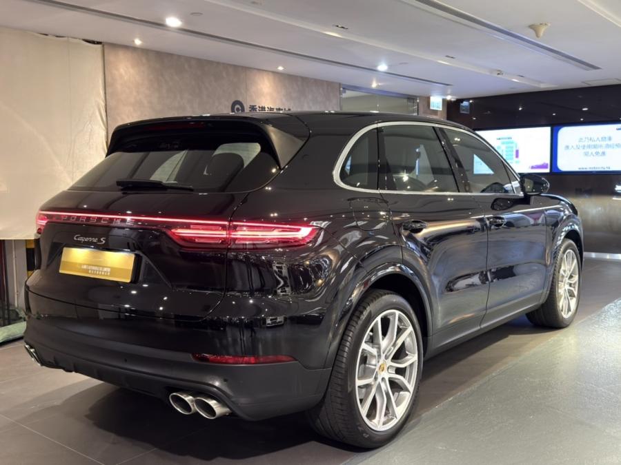 CAYENNE S - Image 2