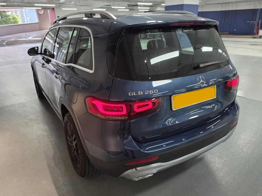 GLC250 4 MATIC - Image 4