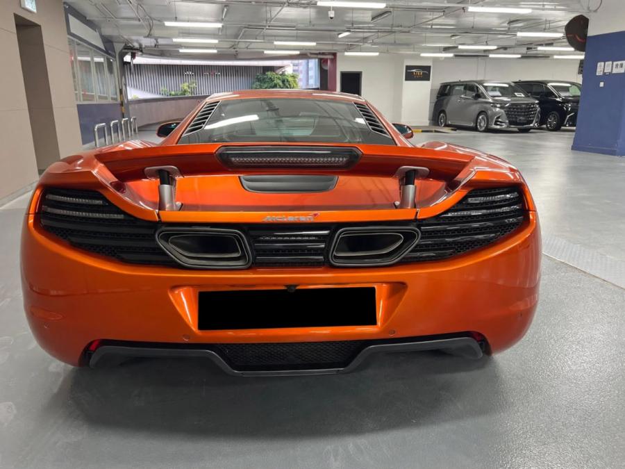 MP4-12C - Image 6