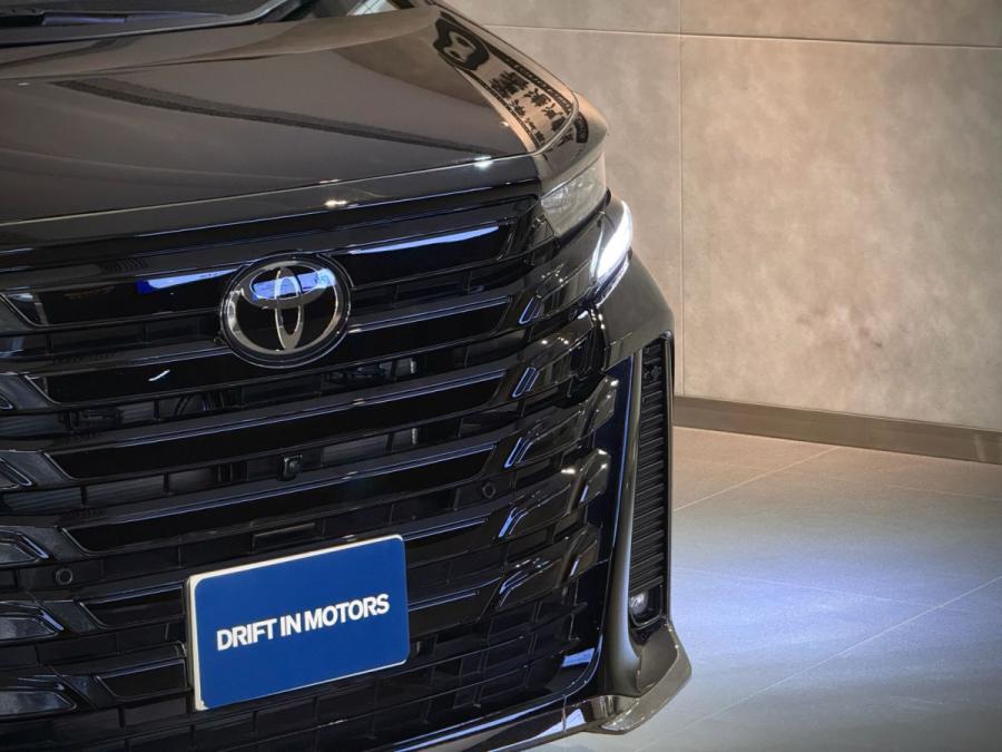 Vellfire 2.4T Z Premium - Image 3