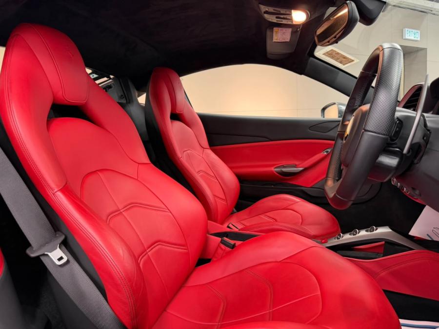 488 GTB - Image 8