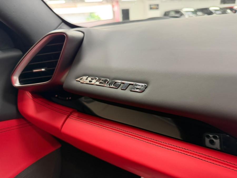 488 GTB - Image 11