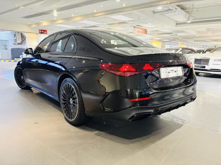 E200 AMG (W214) - Image 2