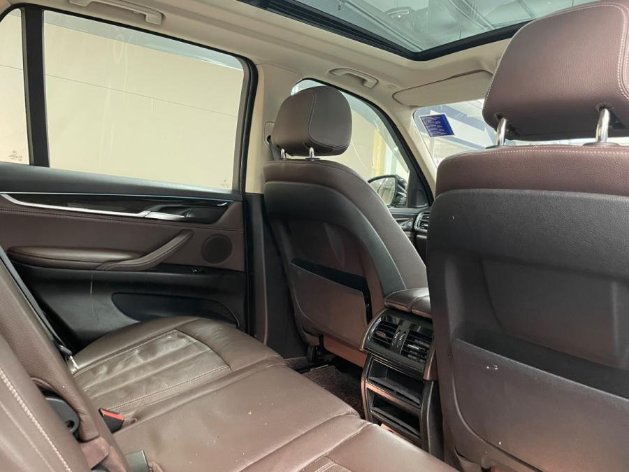 X5 Xdrive35ia - Image 7