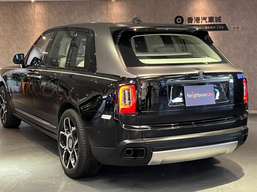 Cullinan Black Badge Edition - Image 2