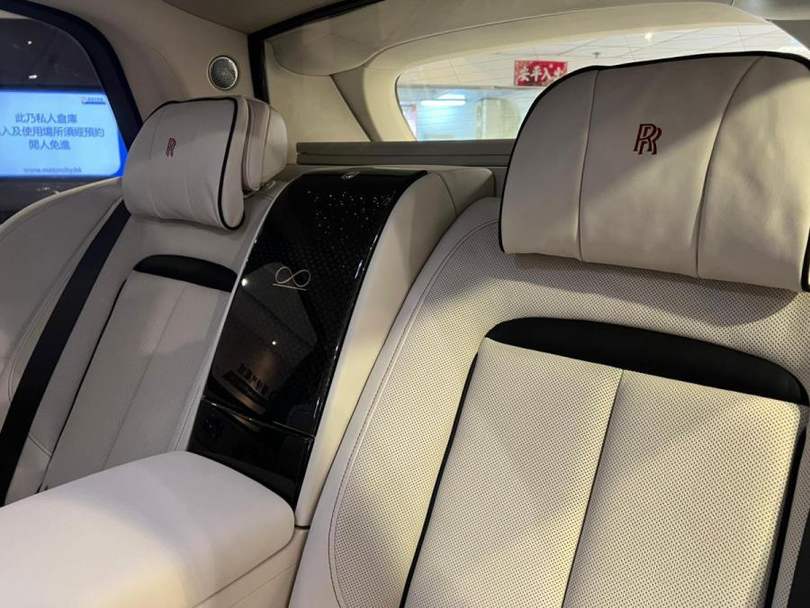 Cullinan Black Badge Edition - Image 9
