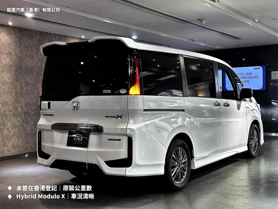 Stepwgn Hybrid Modulo X - Image 2