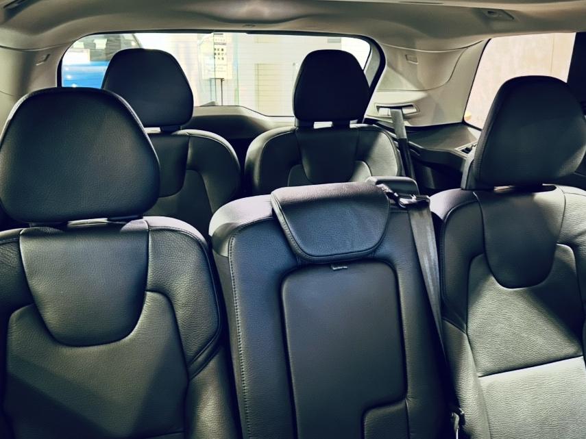 XC90 T5 MOMENTUM - Image 4