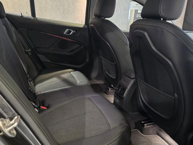 BMW 118i - Image 5