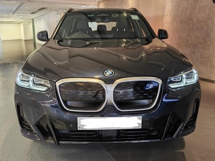 IX3 M Sport Edition - Image 3