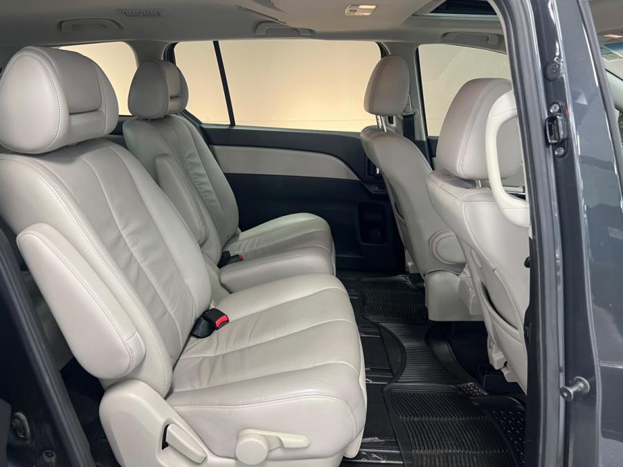 Mazda 8 - Image 6
