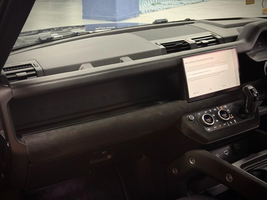 Defender 90 P525 V8 - Image 8