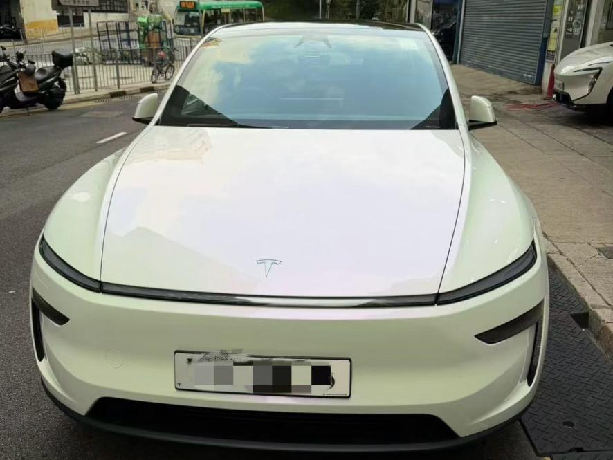 TESLA MODEL Y RWD