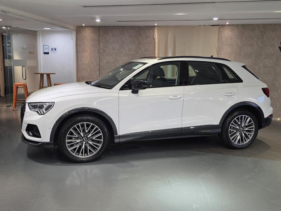 Q3 35 TFSI - Image 2