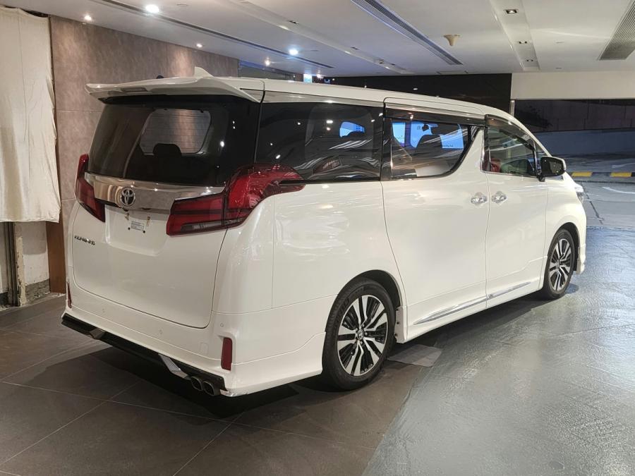 Alphard 2.5 - Image 2