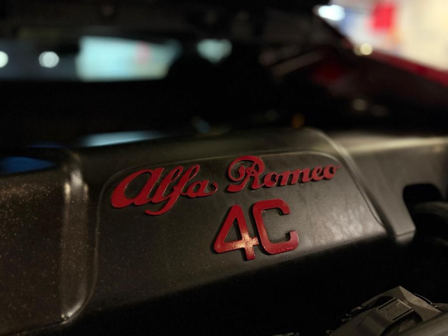 4C  Coupe - Image 7