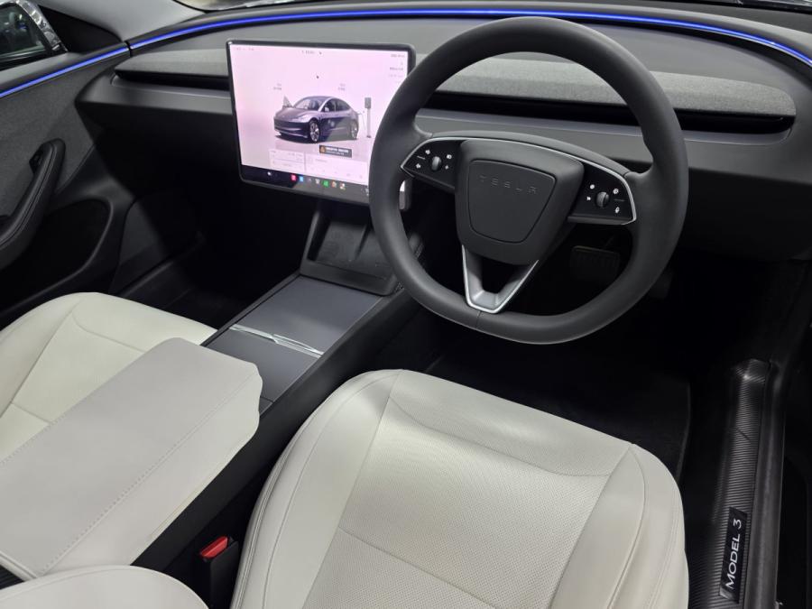 Model 3 RWD - Image 6