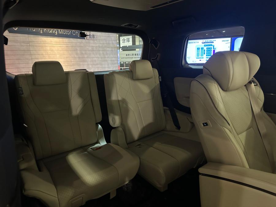Alphard 2.5 HEV E-Four EL - Image 5