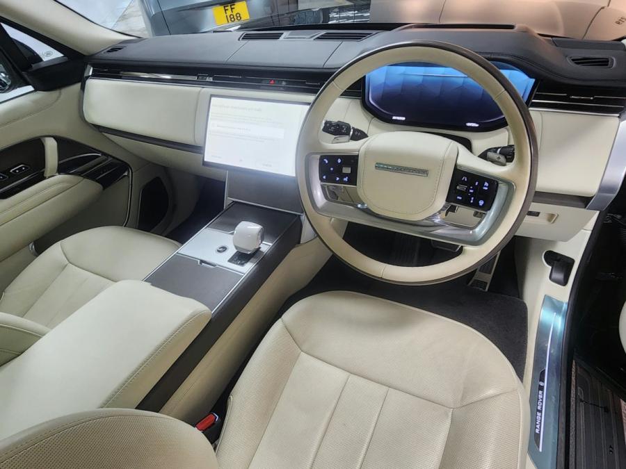RANGE ROVER SV - Image 9