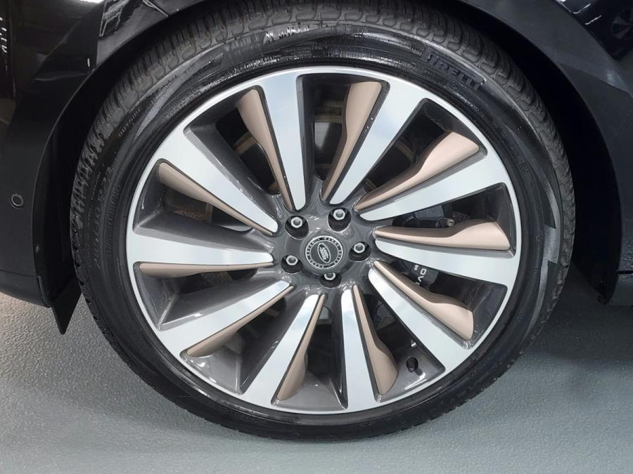 RANGE ROVER SV - Image 12