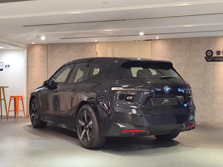 IX XDrive40 - Image 2