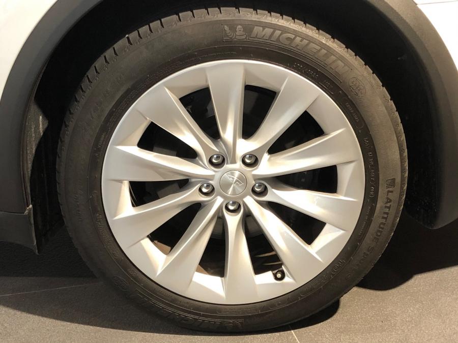 Model X 75 kwh Dual - Image 6