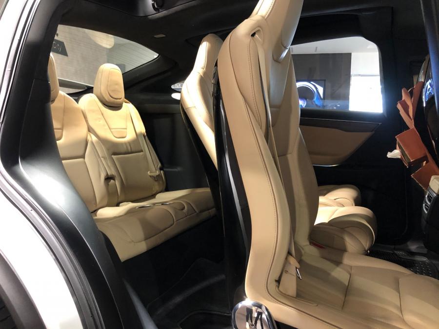 Model X 75 kwh Dual - Image 5