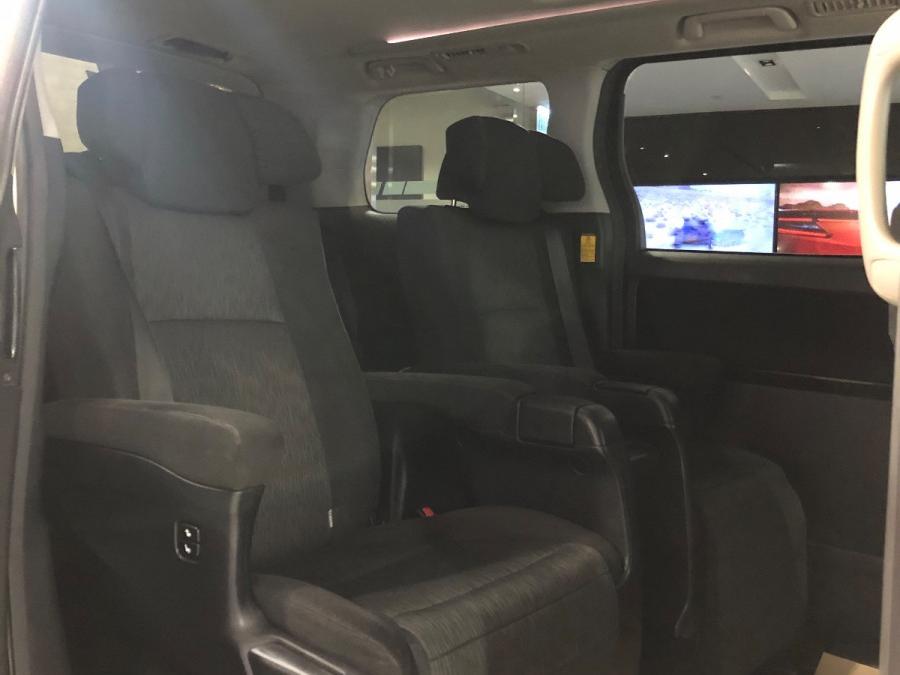 Alphard 3.5 - Image 4