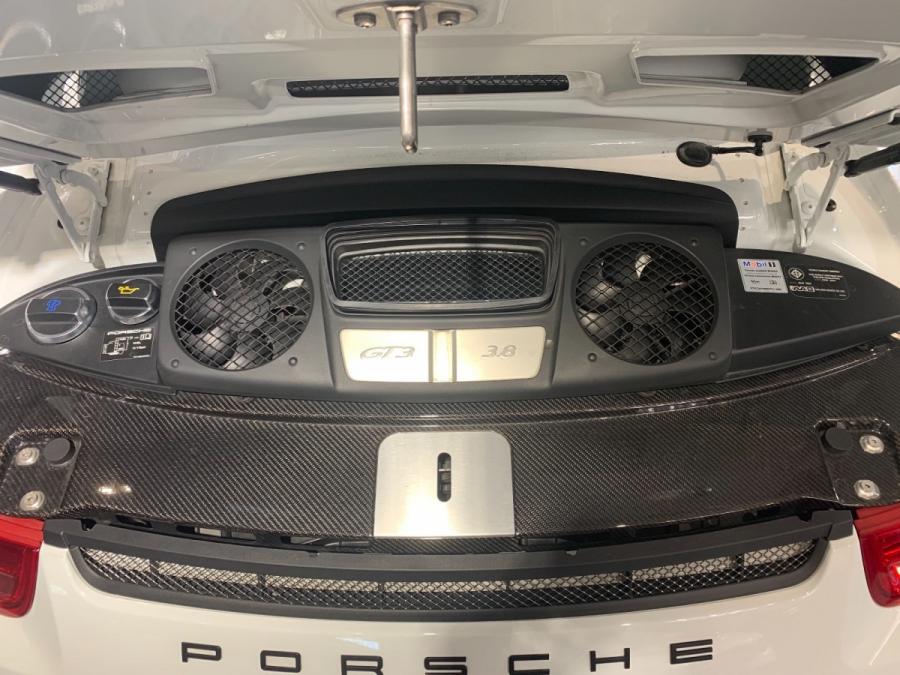 911 GT3 - Image 7