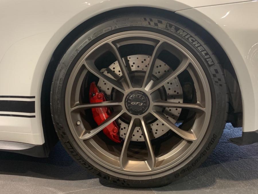 911 GT3 - Image 8