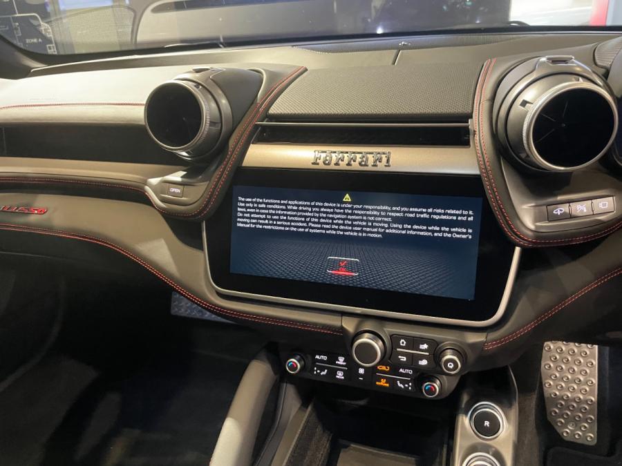 GTC4 Lusso - Image 10