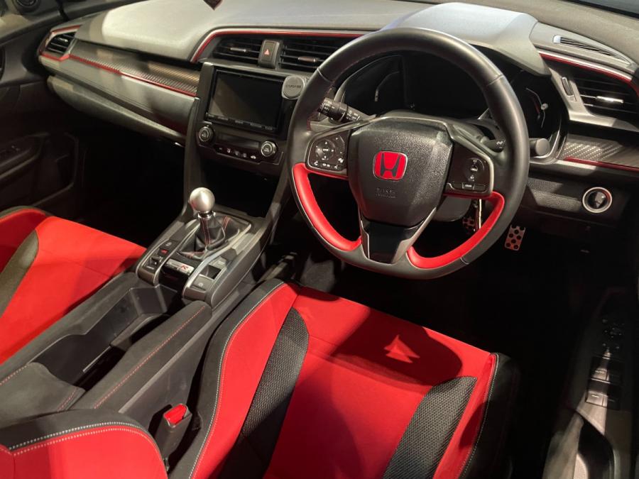 Civic type R FK8 - Image 6