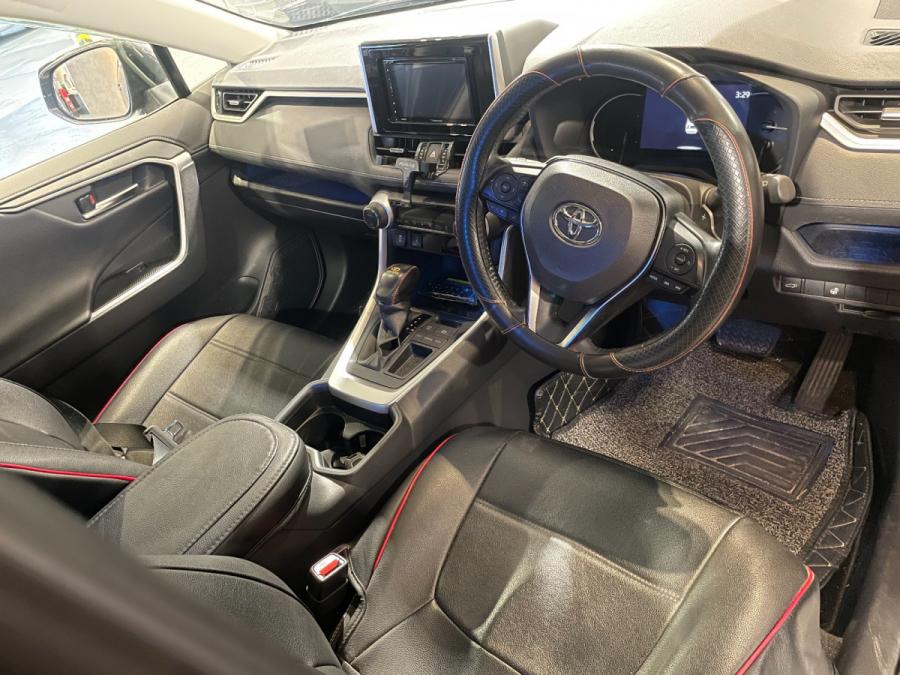 RAV4 - Image 2
