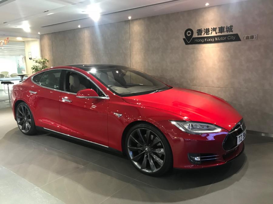 Model S 85D - Image 1