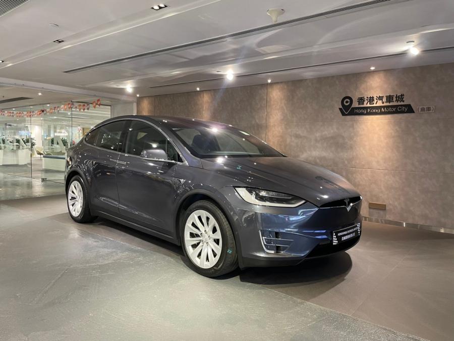 TESLA Model X 75D