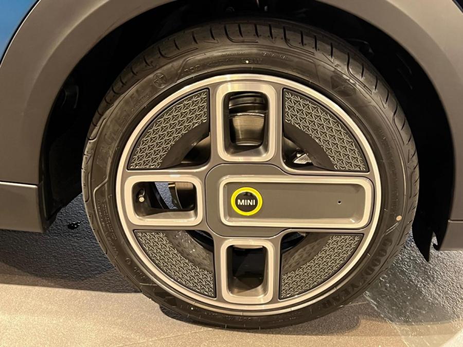 MINI COOPER S E AUTOMATIC - Image 5