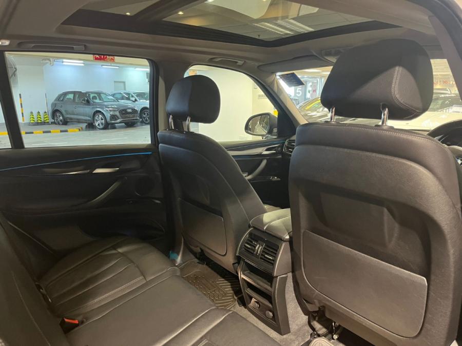 X5 XDrive 30D 7seater - Image 4