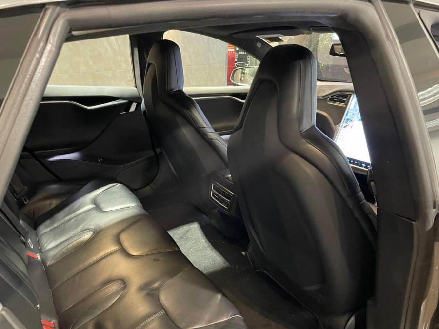 Model S 85D - Image 5