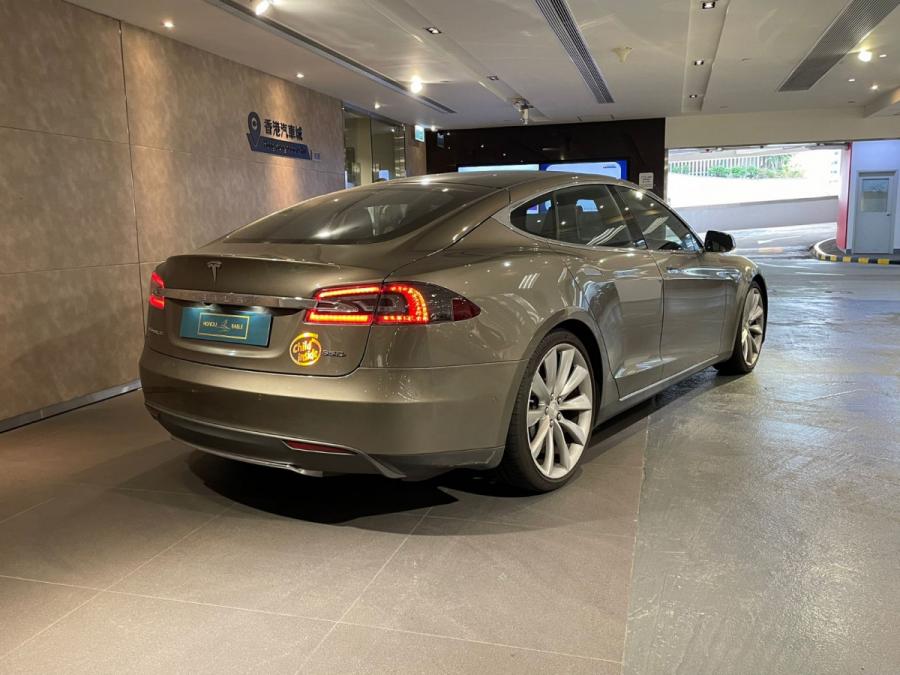 Model S 85D - Image 2