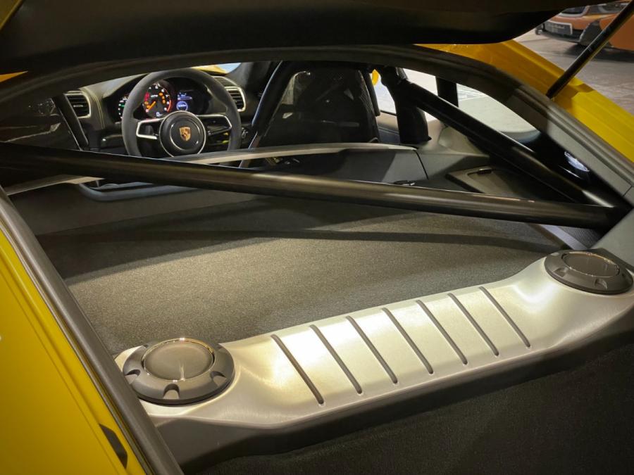 CAYMAN GT4 - Image 13