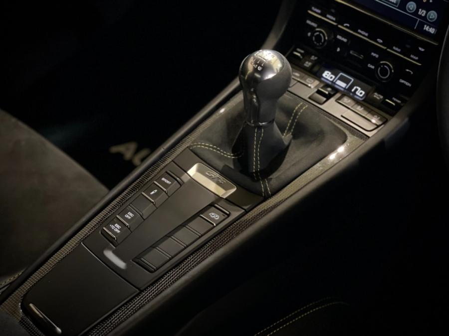 CAYMAN GT4 - Image 14