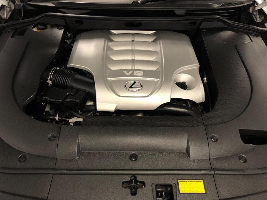 Lexus LX570 F-Sport - Image 6