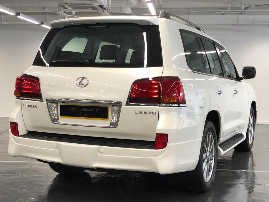 Lexus LX570 F-Sport - Image 3
