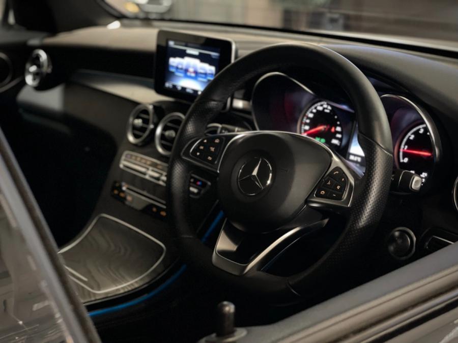 GLC250 4MATIC AMG - Image 5