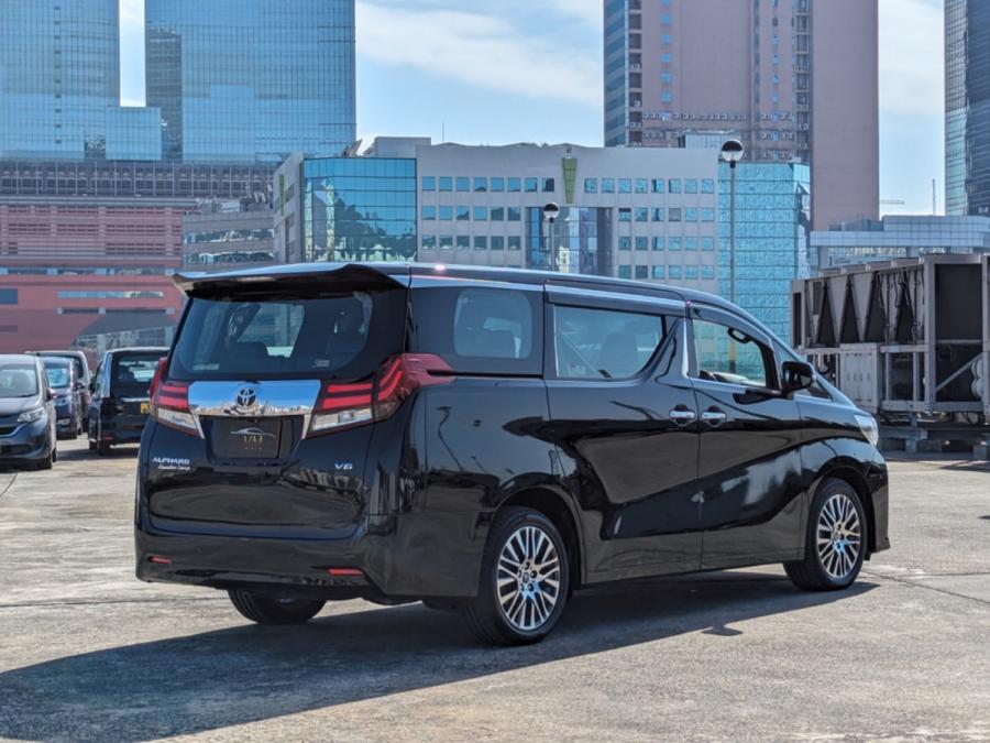 Alphard 3.5 Executive Lounge - Image 4