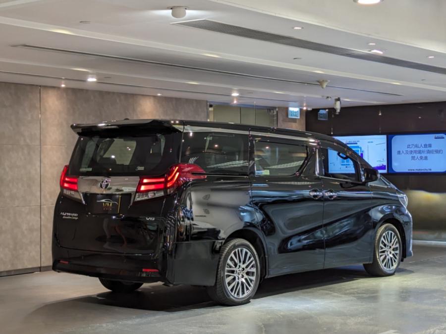 Alphard 3.5 Executive Lounge - Image 2