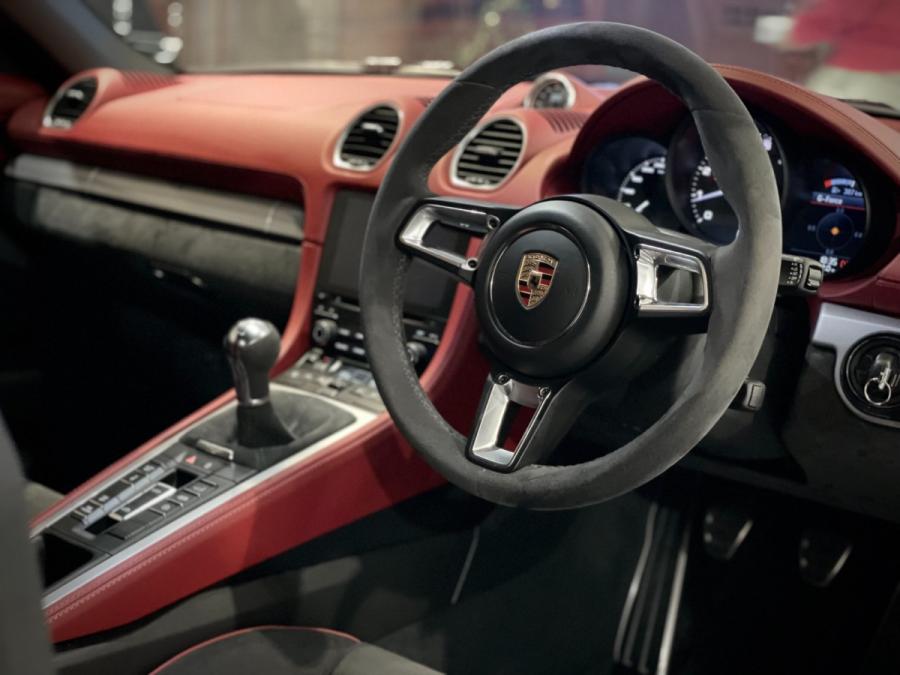 718 BOXSTER SPYDER - Image 8