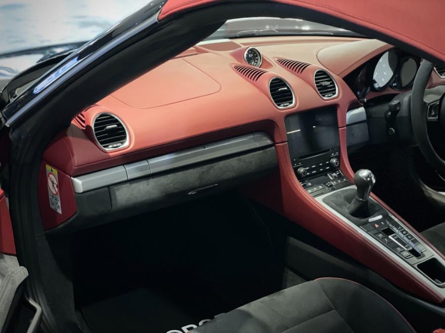 718 BOXSTER SPYDER - Image 4